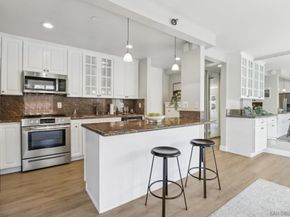 1040 Coast Blvd S 102, La Jolla CA 92037