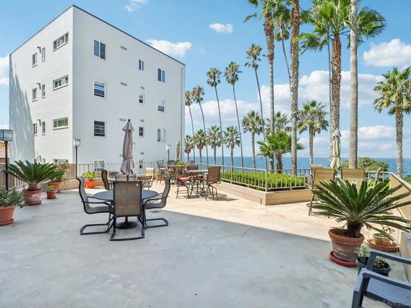 1040 Coast Blvd S 102, La Jolla CA 92037