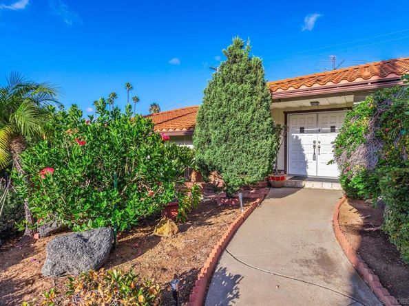 5645 Severin Drive, La Mesa CA 91942