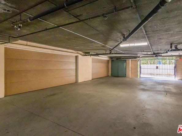 5635 Woodman Avenue F, Valley Glen CA 91401