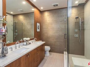 5635 Woodman Avenue F, Valley Glen CA 91401