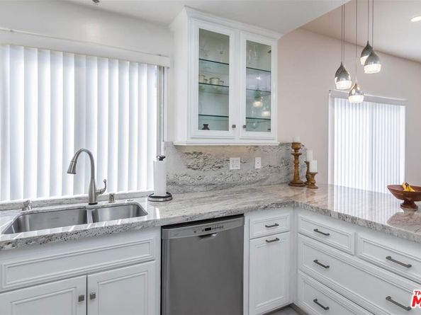 5635 Woodman Avenue F, Valley Glen CA 91401