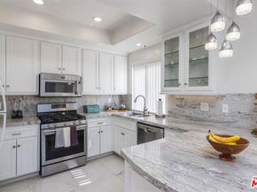 5635 Woodman Avenue F, Valley Glen CA 91401