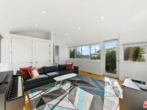 3885 Rambla Orienta, Malibu CA 90265