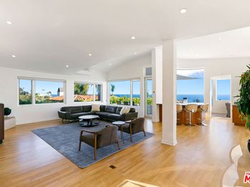 3885 Rambla Orienta