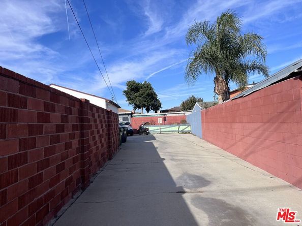 4715 W 153rd Street, Lawndale CA 90260