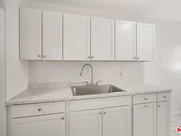 931 W Gage Avenue, Los Angeles CA 90044