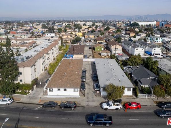 931 W Gage Avenue, Los Angeles CA 90044