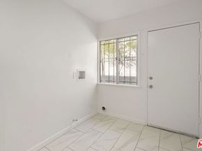 931 W Gage Avenue, Los Angeles CA 90044