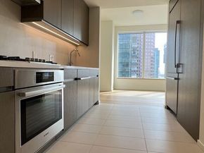 889 Francisco Street 807, Los Angeles CA 90017