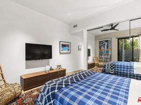 2263 Century 206, Los Angeles CA 90067