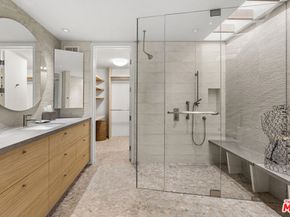2263 Century 206, Los Angeles CA 90067