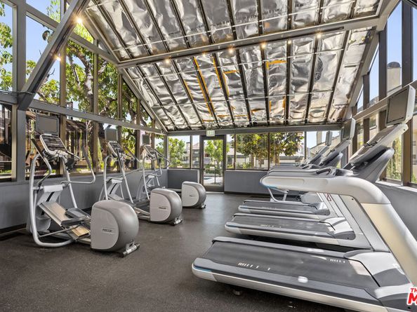 2263 Century 206, Los Angeles CA 90067