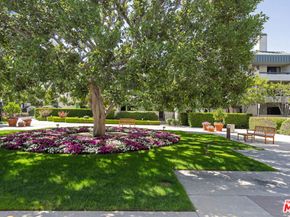 2263 Century 206, Los Angeles CA 90067
