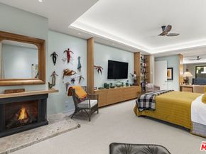 2263 Century 206, Los Angeles CA 90067
