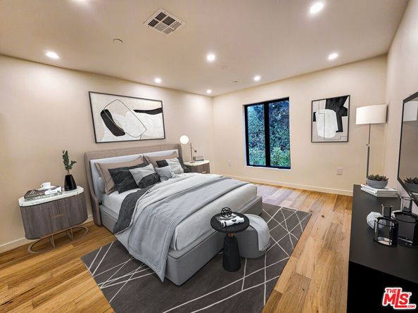 6421 W Olympic Boulevard, Los Angeles CA 90048