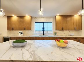 6421 W Olympic Boulevard, Los Angeles CA 90048