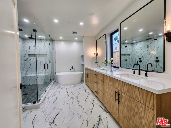 6421 W Olympic Boulevard, Los Angeles CA 90048