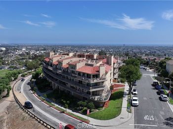 2700 E Panorama Drive