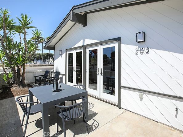 203 Cedar Street A & B, Newport Beach CA 92663