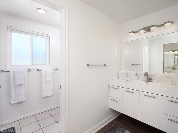 203 Cedar Street A & B, Newport Beach CA 92663