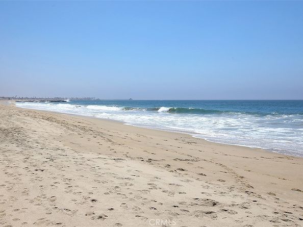 203 Cedar Street A & B, Newport Beach CA 92663