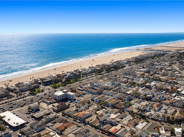 203 Cedar Street A & B, Newport Beach CA 92663