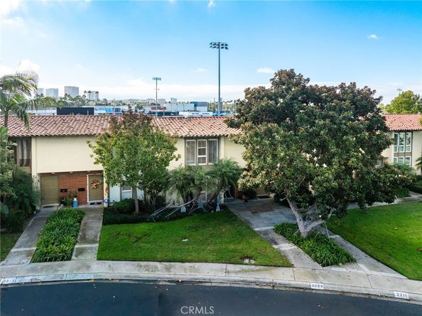 2209 Vista Huerta, Newport Beach CA 92660