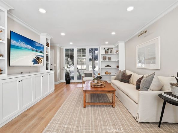 2209 Vista Huerta, Newport Beach CA 92660