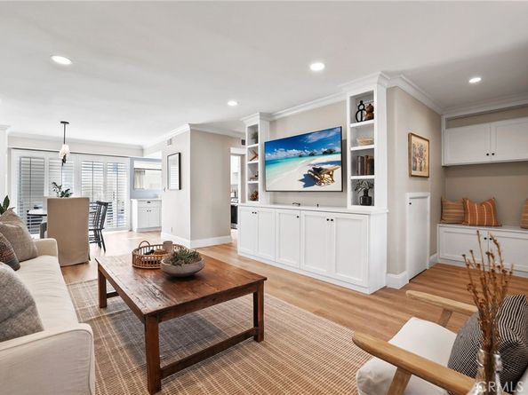 2209 Vista Huerta, Newport Beach CA 92660