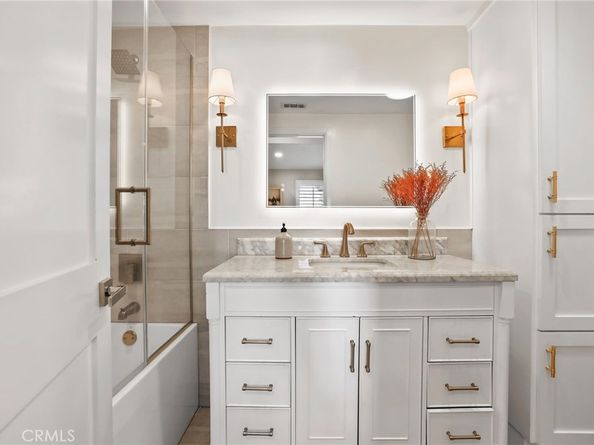 2209 Vista Huerta, Newport Beach CA 92660