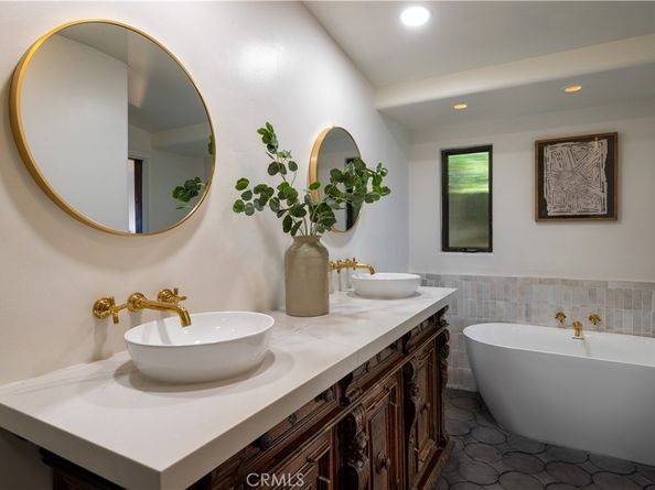 575 Center Street, Laguna Beach CA 92651