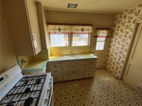 3425 Montrose Avenue, La Crescenta CA 91214