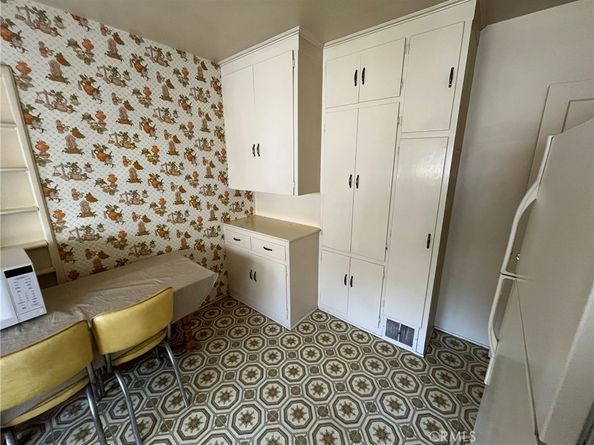 3425 Montrose Avenue, La Crescenta CA 91214