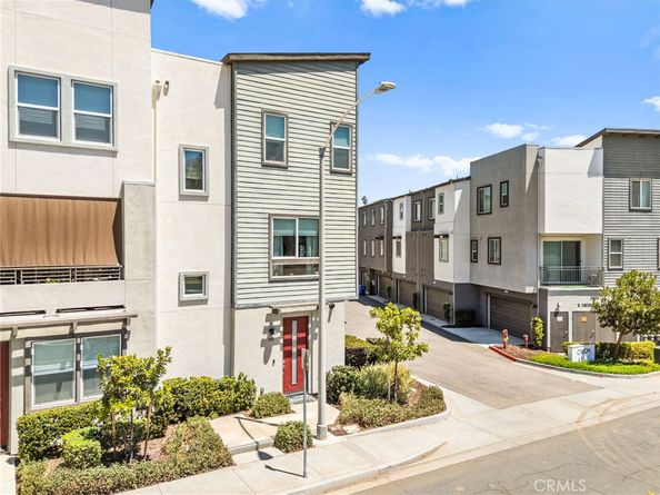 2516 S Escondido Boulevard 112, Escondido CA 92025