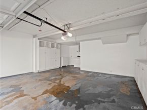 18411 Hatteras Street 138, Tarzana CA 91356