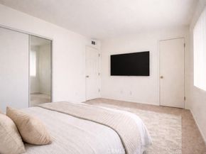 9831 Sepulveda 12, North Hills CA 91343