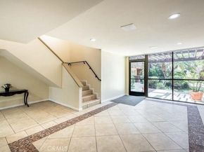 5403 Newcastle Avenue 12, Encino CA 91316
