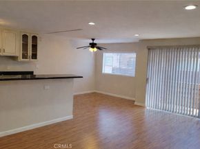 5403 Newcastle Avenue 12, Encino CA 91316