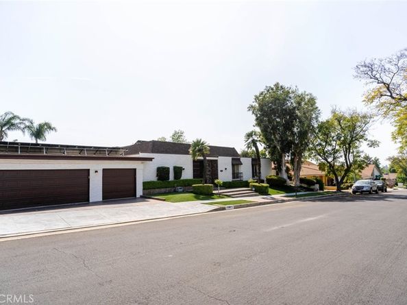 17180 Ballinger Street, Northridge CA 91325