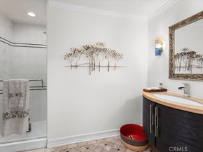 10721 Ohio Avenue, Los Angeles CA 90024