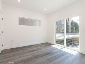 1032 N Oxford Avenue, Los Angeles CA 90029