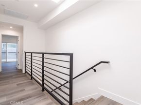 1032 N Oxford Avenue, Los Angeles CA 90029