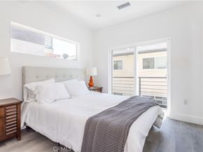 1032 N Oxford Avenue, Los Angeles CA 90029