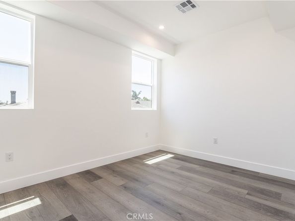 1032 N Oxford Avenue, Los Angeles CA 90029
