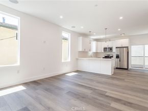 1032 N Oxford Avenue, Los Angeles CA 90029