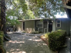 8458 Canby Avenue, Northridge CA 91325