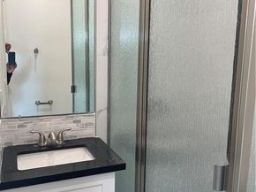 8458 Canby Avenue, Northridge CA 91325