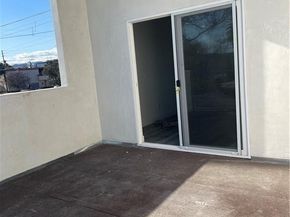 8458 Canby Avenue, Northridge CA 91325