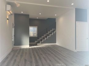 8458 Canby Avenue, Northridge CA 91325